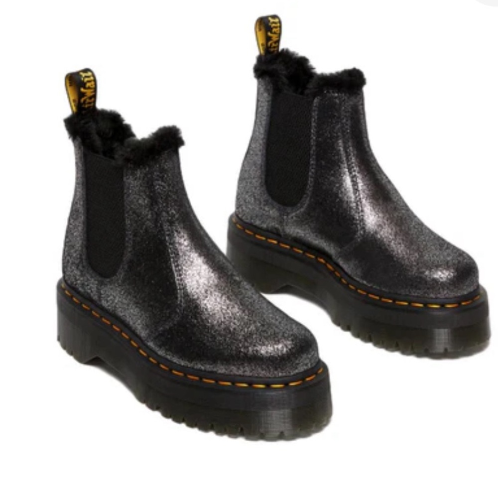 Doc Marten Dr Marten Chelsea boot metallic black faux fur lined no laces